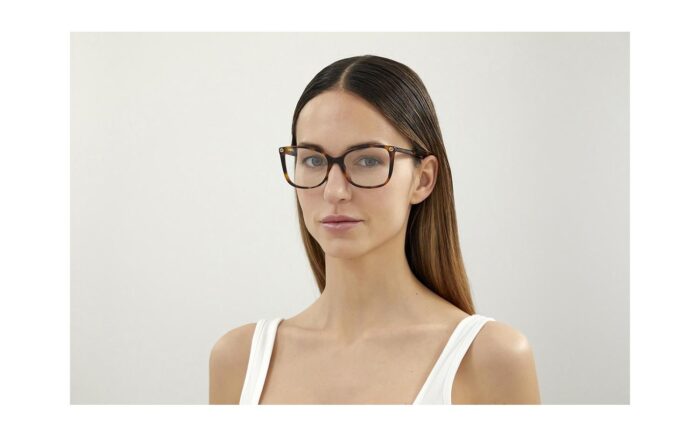 Gucci model shot gg0026o 002fw1500fh937.5